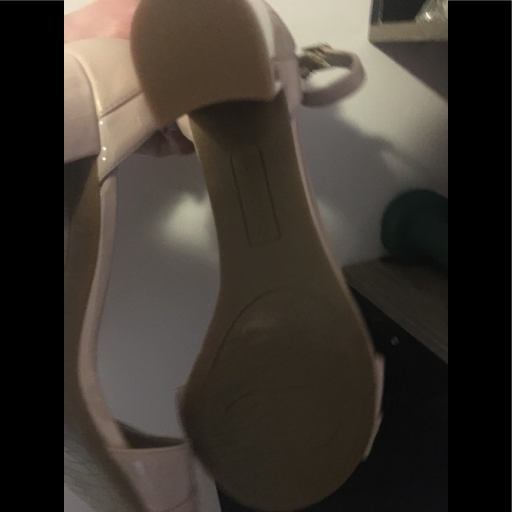 🛍SALE🛍Bandolino Pink Strappy Sandals 8 - Picture 12 of 13